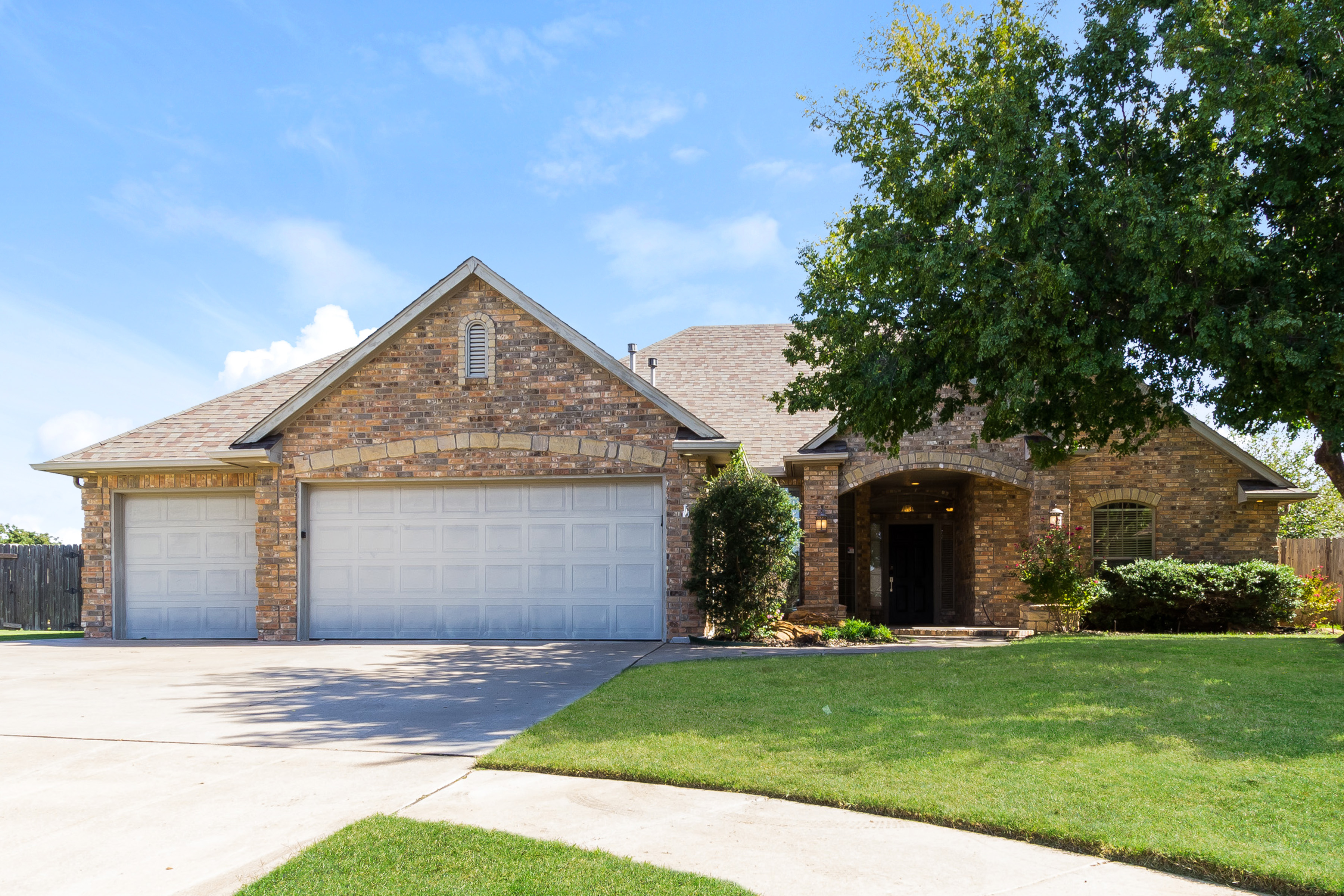 17112 Bridle Ridge Circle Edmond, OK 73012